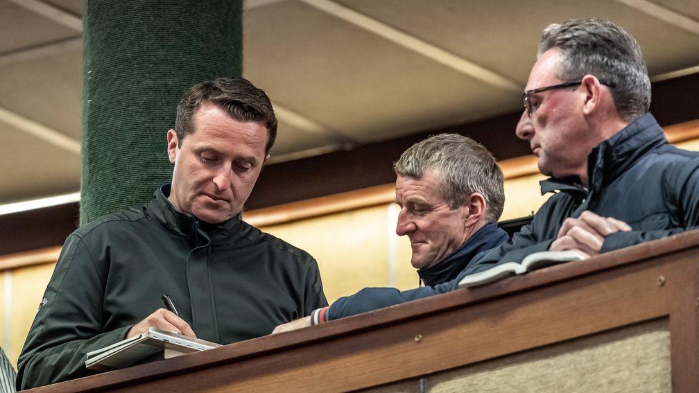 Ross Doyle (left), Mick Murphy and Harold Kirk (right) at the Goffs Land Rover Sale