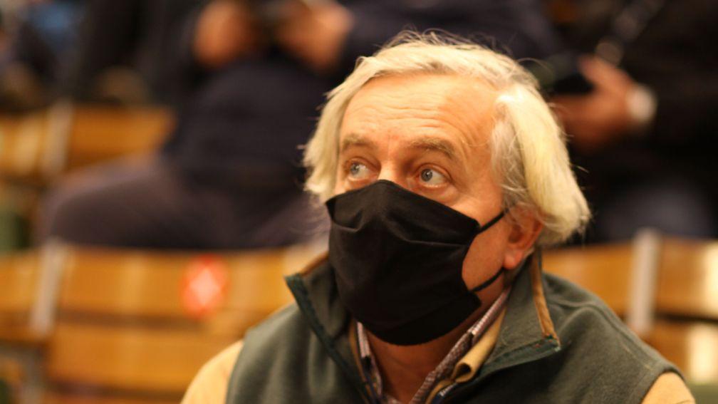 Marc-Antoine Berghgracht waits for the docket after buying Brinjal for 190,000gns