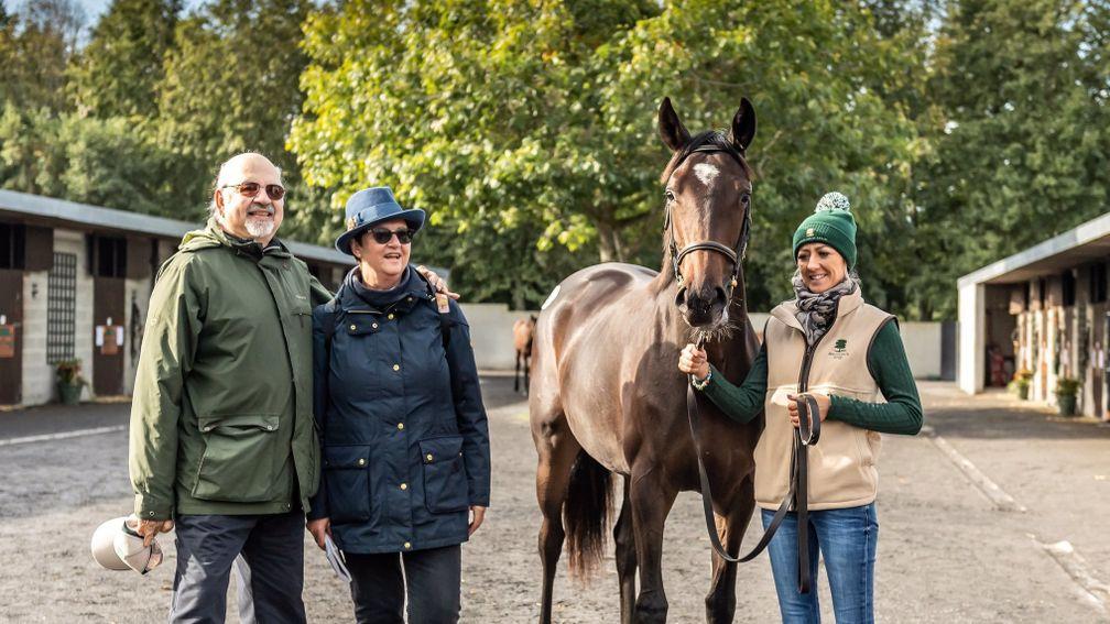 Vimal and Gillian Khosla and Ballylinch Stud yearling manager Lindsey Lenane with the sale-topping Galileo filly out of Green Room