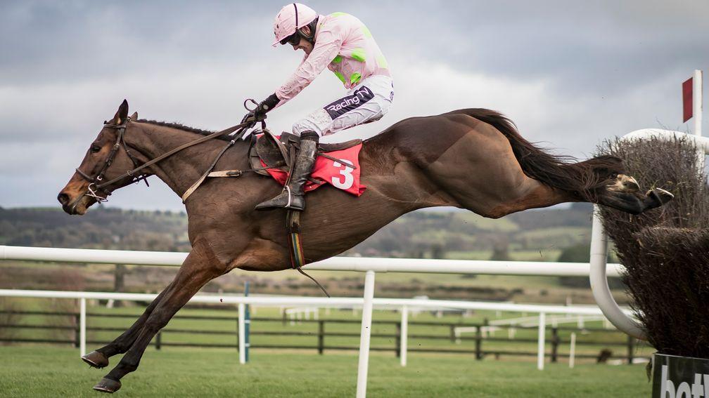 Min and Ruby Walsh at full stretch over the last when winning the 2018 John Durkan Memorial Chase at Punchestown