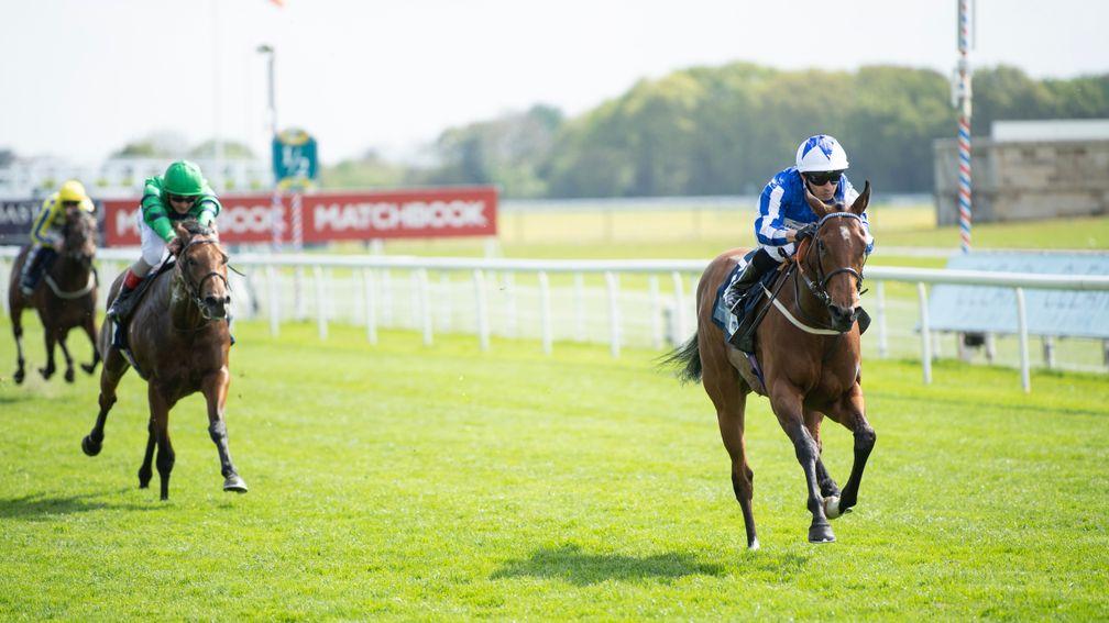 Winter Power (Silvestre de Sousa) blitzes home in the Westow Stakes
