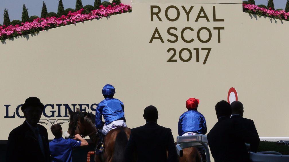 Royal Ascot Tues 20 June 2017 Picture: Caroline Norris    Toscanini ridden by Paul Hanagan leads Ribchester ridden by William Buick, winner, on the way to the start for The Queen Anne Stakes, the opening race of the Royal Meeting.