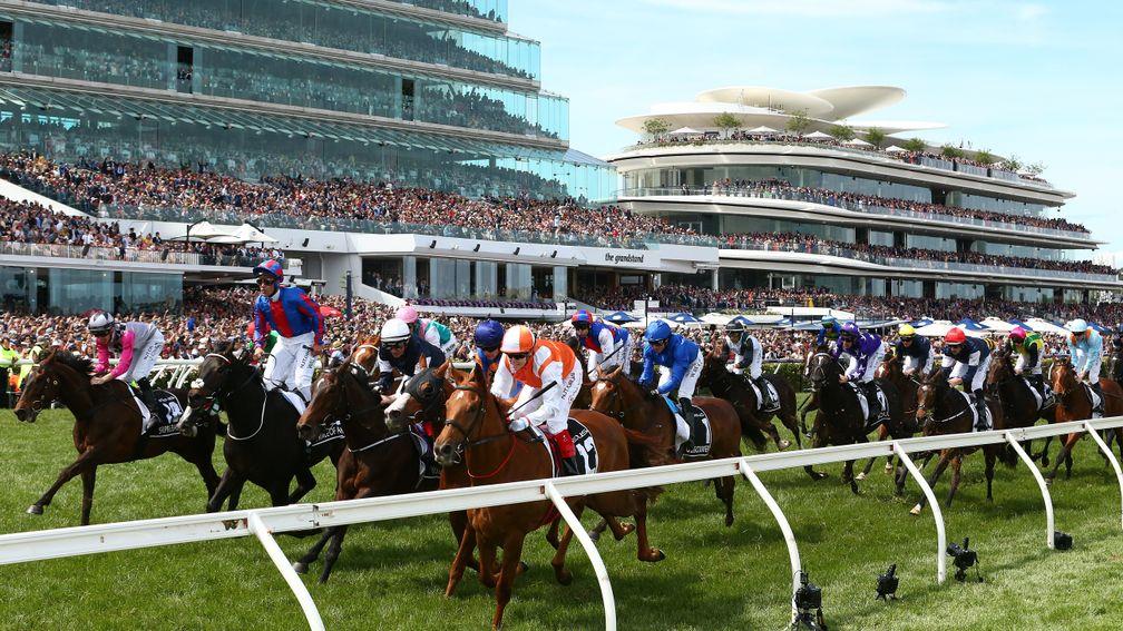 The finish to the 2019 Melbourne Cup won by Vow And Declare (near)