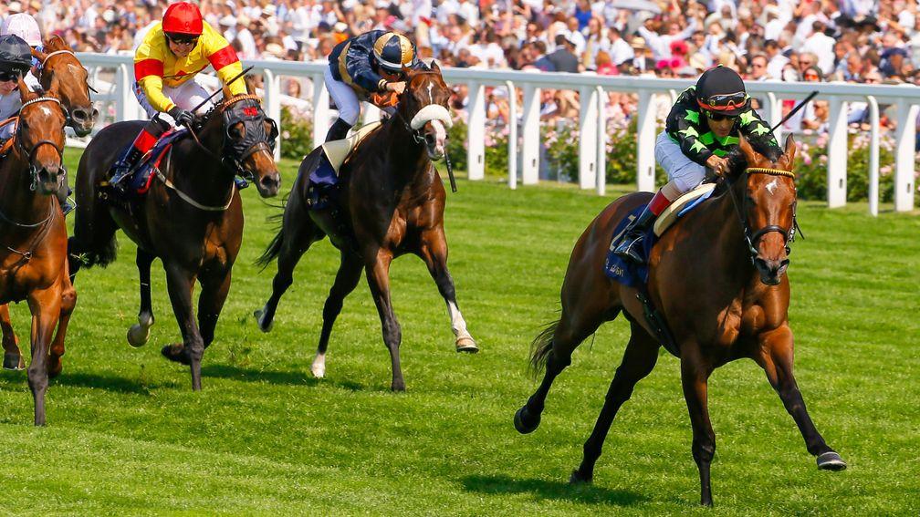 Ward's Lady Aurelia runs away with the 2017 King's Stand Stakes under Johnny Velazquez