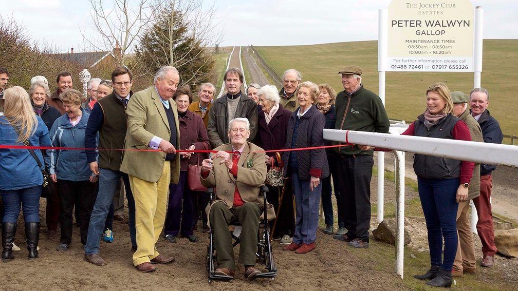 Peter Walwyn in his wheelchair opening the Lambourn gallop named in his honour