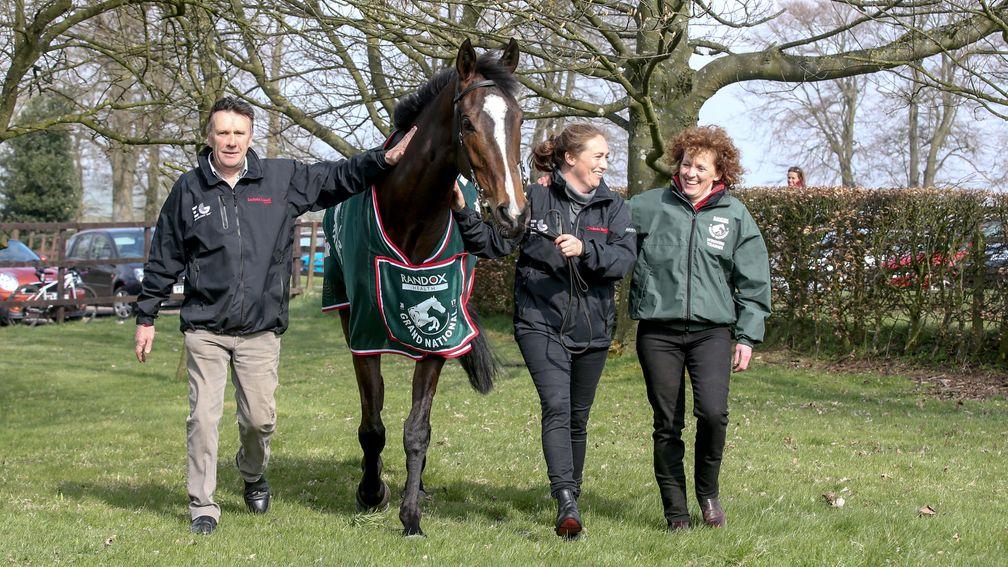 One For Arthur returns home after his Grand National success with Peter Scudamore, Jaimie Duff and Lucinda Russell