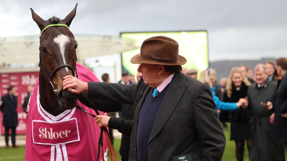 Nicky Henderson with Jonbon in the winner's enclosure