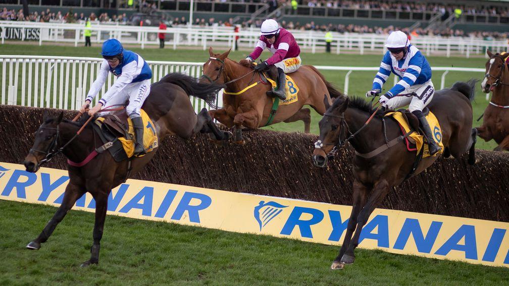 Frodon (right) on his way to winning the 2019 Ryanair Chase under Bryony Frost