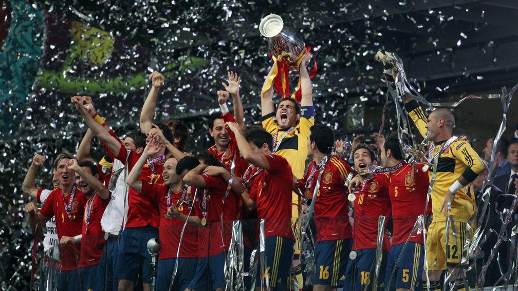 Spain lift the trophy after beating Italy in the Euro 2012 final