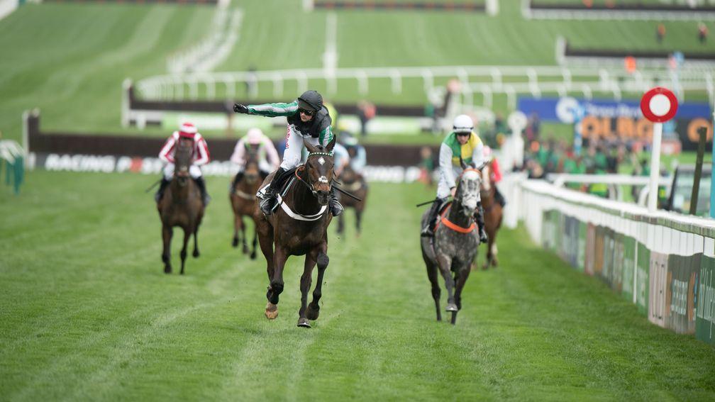 Altior has been a hot fancy for this ever since his Racing Post Arkle victory
