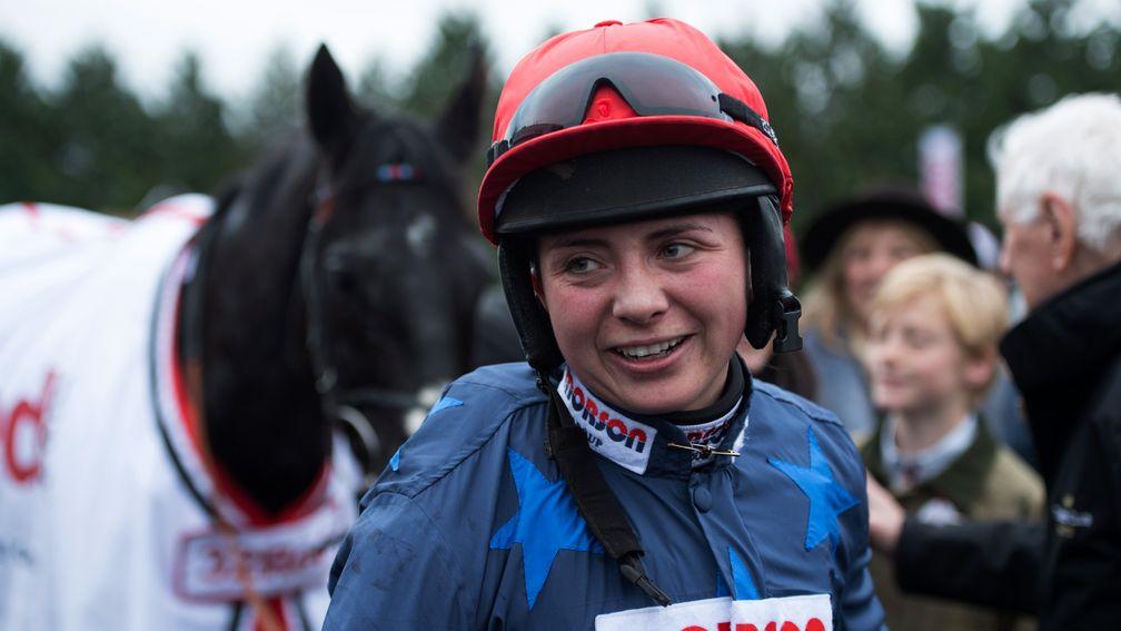 Bryony Frost: “very sore” after fall at Newton Abbot