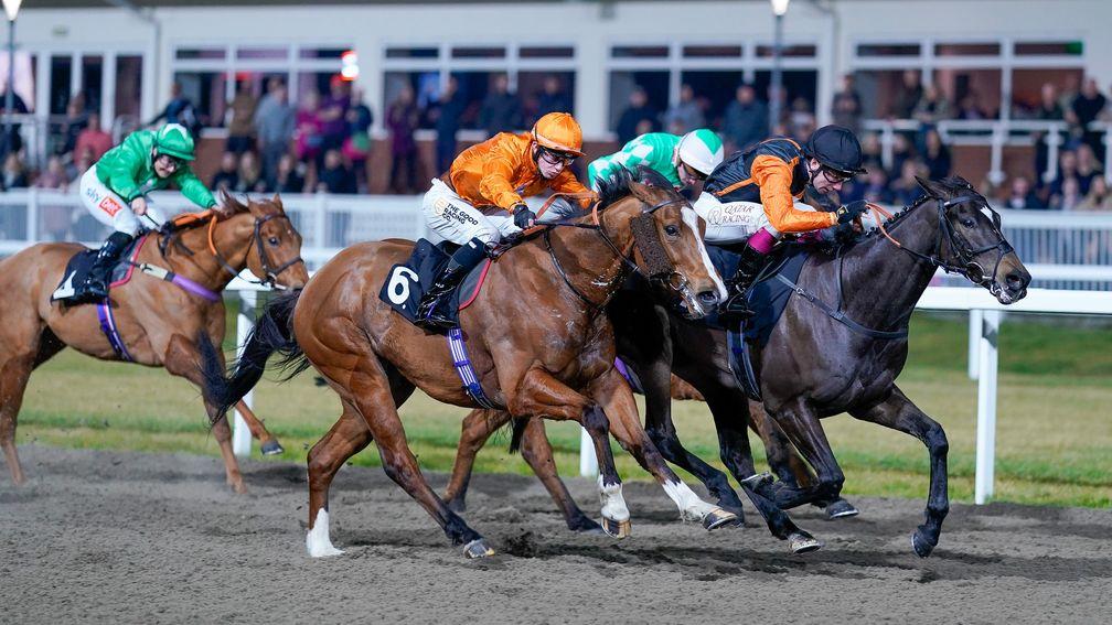Oisin Murphy and Jupiter Express (far side) win the 6f handicap at Chelmsford
