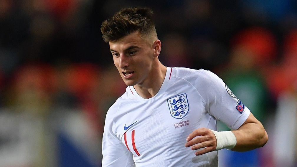 Mason Mount during the UEFA Euro 2020 qualifier between Czech Republic and England