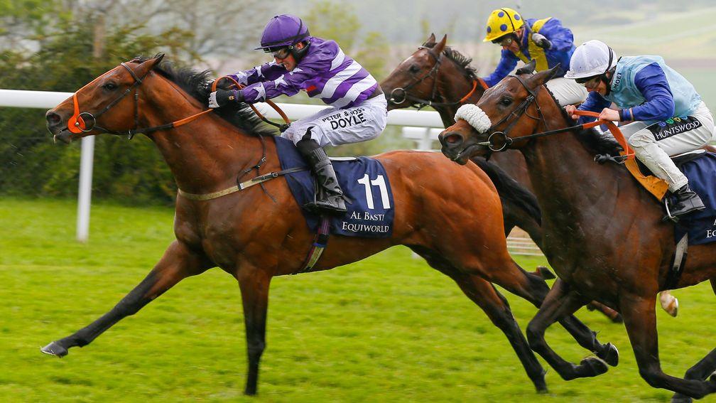 Worth a statue: stable favourite Oh This Is Us scores under Tom Marquand at Goodwood in 2016