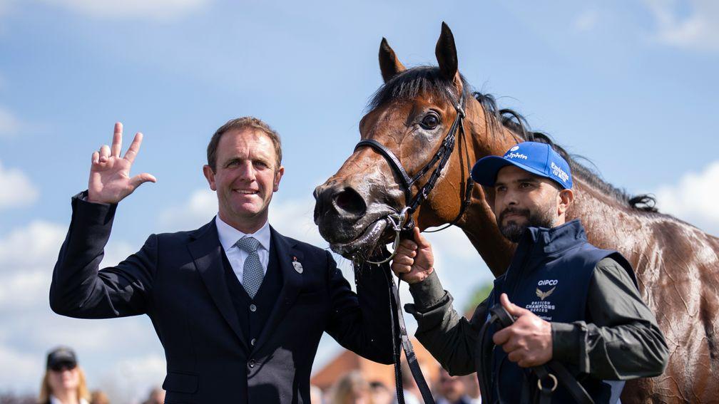 Charlie Appleby with Coroebus after winning the 2000 GuineasNewmarket 30.4.22 Pic: Edward Whitaker