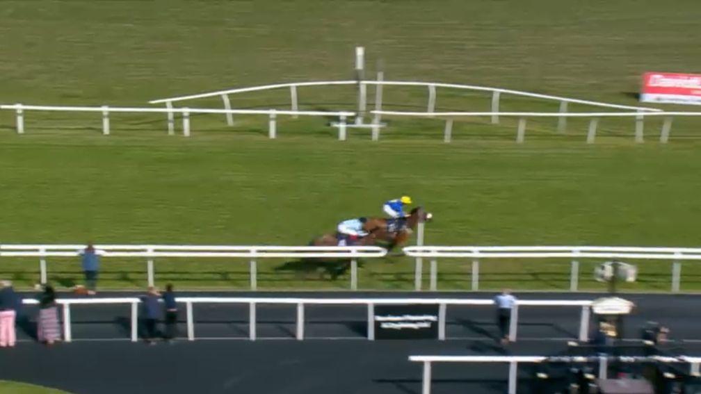 Painless Potter (yellow cap) beats the hot favourite Broadspear at Chepstow on Tuesday