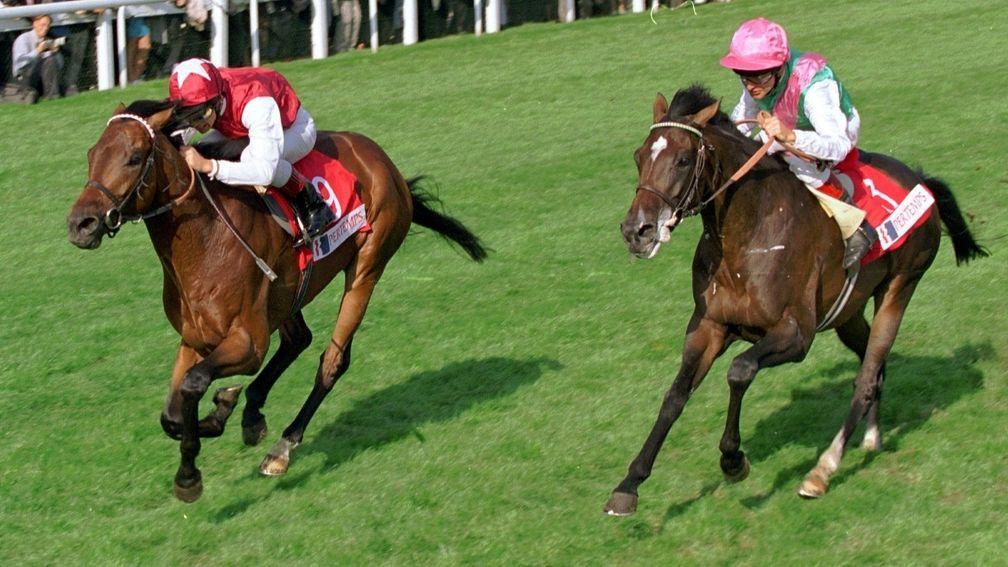 Shantou and Frankie Dettori (left) beat Dushyantor and Pat Eddery by a neck at Doncaster