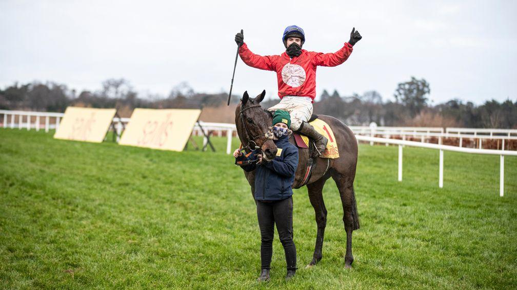 A Plus Tard after the Grade 1 Savills Chase