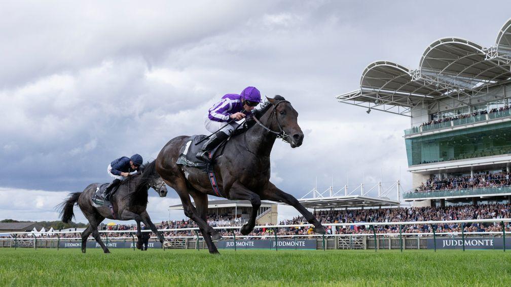 Blackbeard romps away with the Middle Park Stakes