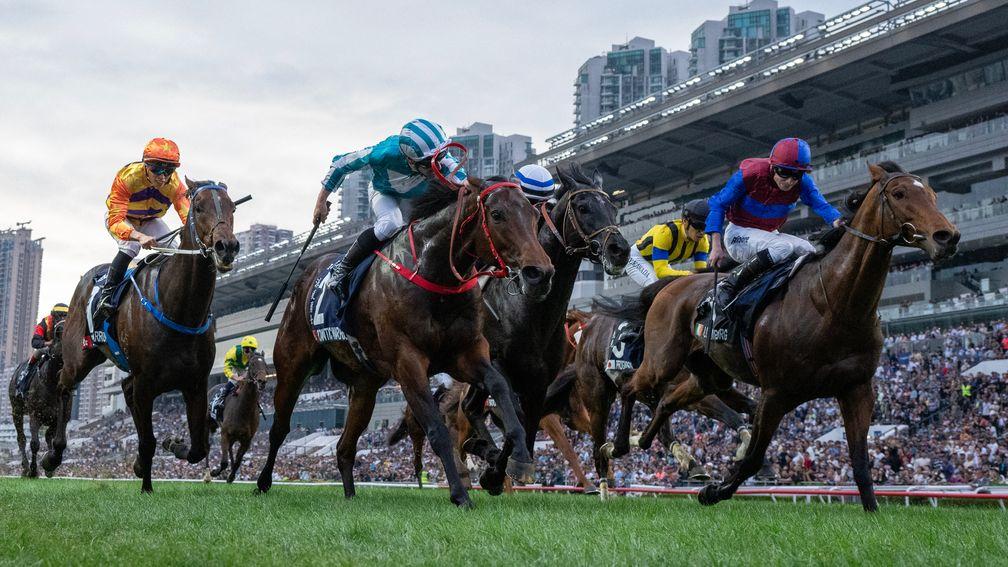 Romantic Warrior (second from left) fends off Luxembourg (right) in the Hong Kong Cup