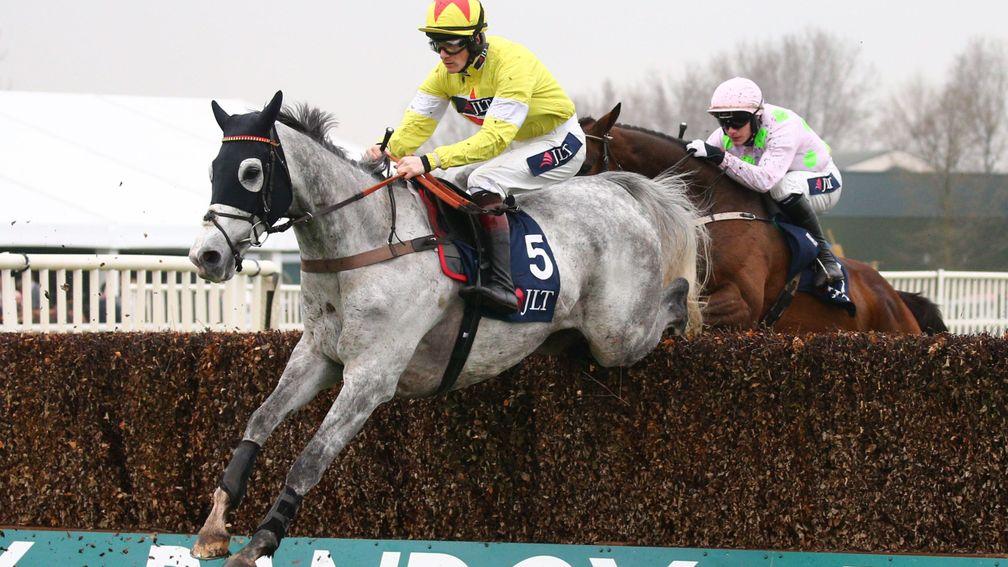 Politologue and Sam Twiston-Davies lead Min and Paul Townend in the Grade 1 Melling Chase