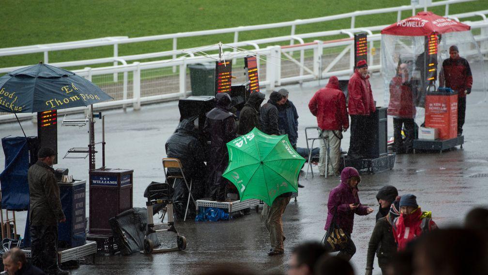 The threat of strong winds has put the second day of the Cheltenham Festival in danger