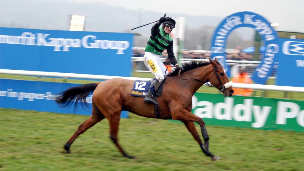 Ruby Walsh guides Dun Doire to Cheltenham Festival victory for Tony Martin in 2006