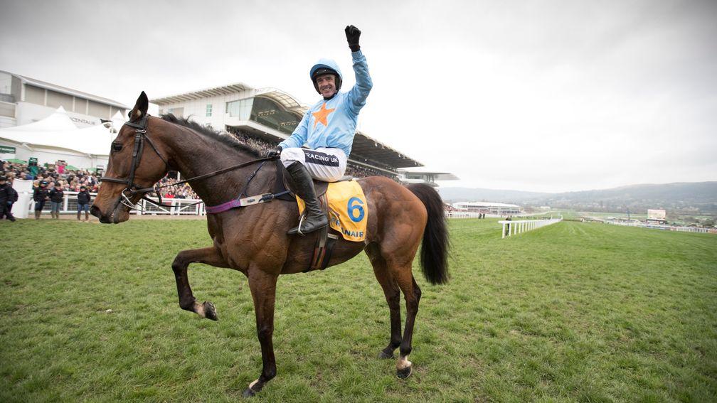 Un de Sceaux and Ruby Walsh after winning the Ryanair Chase