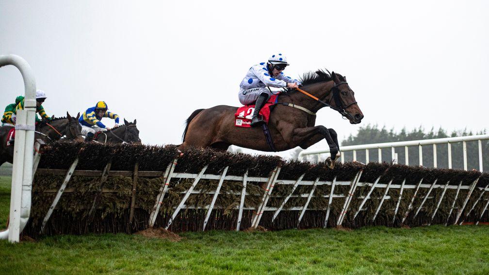 Advanced Virgo and Kevin Brouder in winning action at Fairyhouse last November