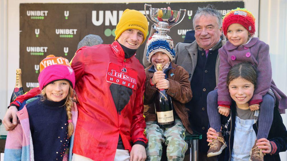 Twiston-Davies family celebrations after Guard Your Dreams' success