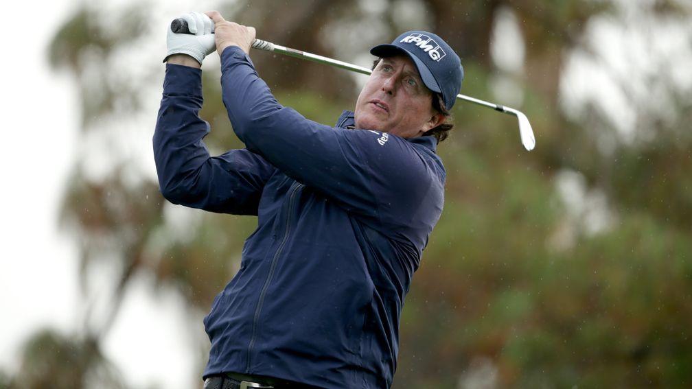 Phil Mickelson leads the way at the Desert Classic