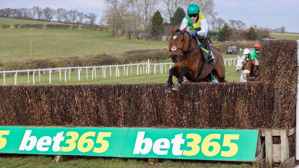 Cloth Cap: advertised his Grand National claims at Kelso on Saturday