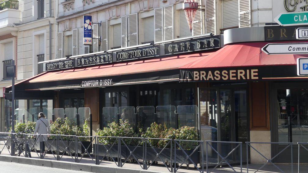Bars and restaurants closed their doors across France on Sunday as the government stepped up its measures against the spread of coronavirus