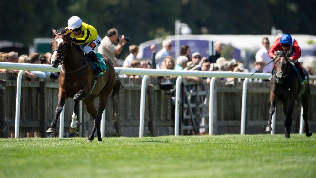 Pretty Pollyanna wins the Duchess of Cambridge Stakes at Newmarket