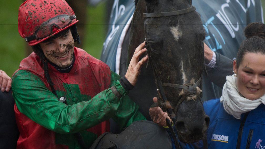 Taquin Du Seuil: likely to stay over hurdles