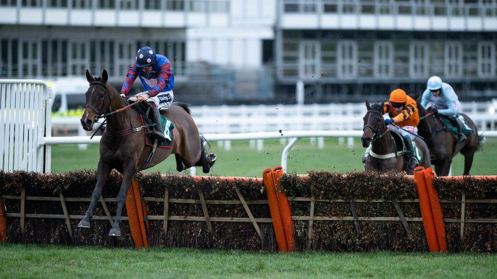 Paisley Park won the Cleeve Hurdle in 2019 before going on to land the Stayers' in March