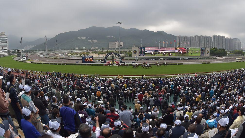 Sha Tin stages a ten-race card on the all-weather on Sunday