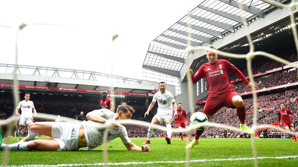 Roberto Firmino equalises for Liverpool against Burnley