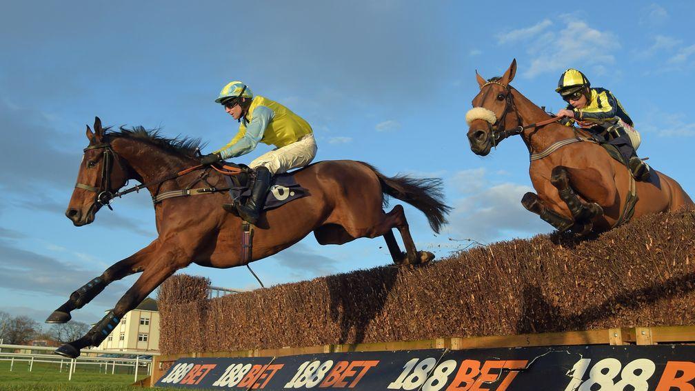 Fine-jumping I Just Know gives Sue Smith her third North Yorkshire Grand National win