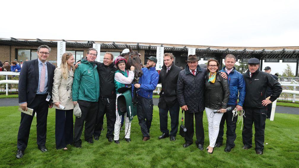 Curragh Fri 9 August 2019Siskin with connections including Kerry Lyons, Lord Grimthorpe, Ger Lyons, Colin Keane, Dan McGrane, Barry and Rory McMahon, Lynne Lyons, Andrew Duff and Shane Lyons after winning The Keeneland Phoenix Stakes Photo.carolinenorris.
