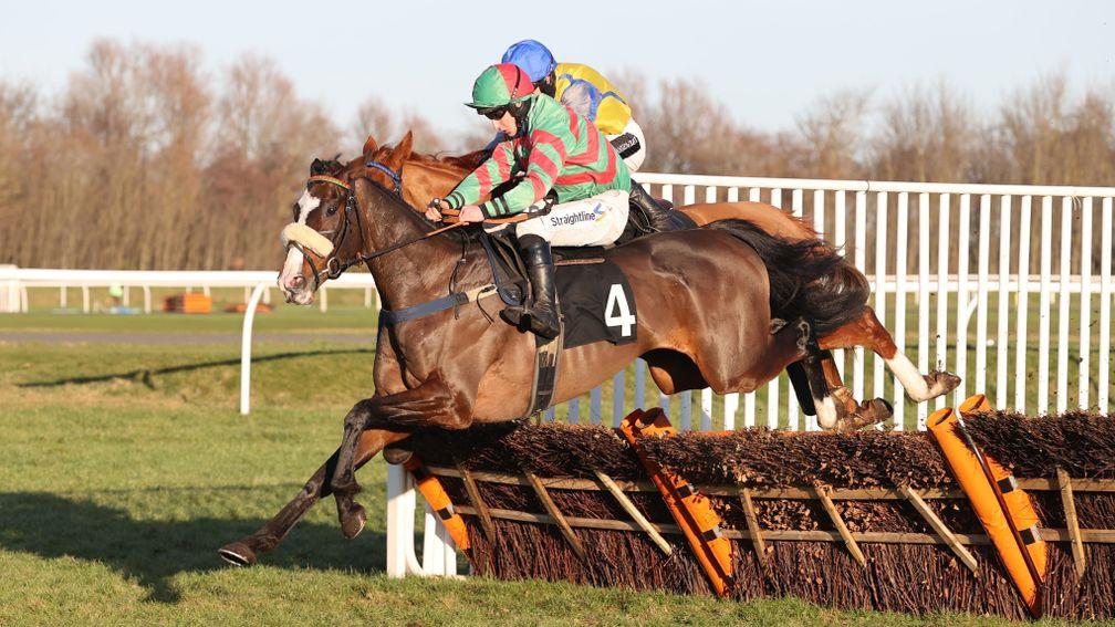 TOMMY'S OSCAR and Danny McMenamin wins at MUSSELBURGH 22/1/21Photograph by Grossick Racing Photography 0771 046 1723