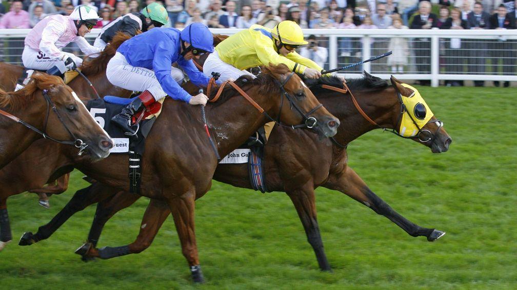 Liam Jones and King's Apostle (yellow) beat Frankie Dettori and Diabolical in the 2008 Diadem Stakes