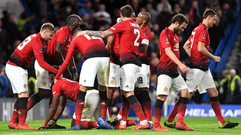 Manchester United celebrate Paul Pogba's goal