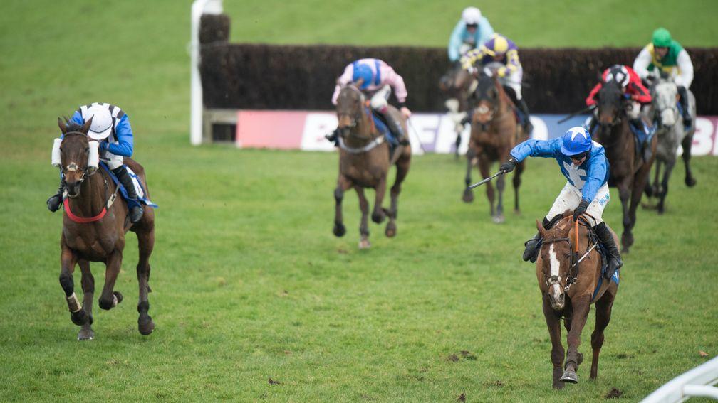 Raz De Maree (right) runs on gamely form the last fence to deny Alfie Spinner in the Welsh Grand Nationa at Chepstow
