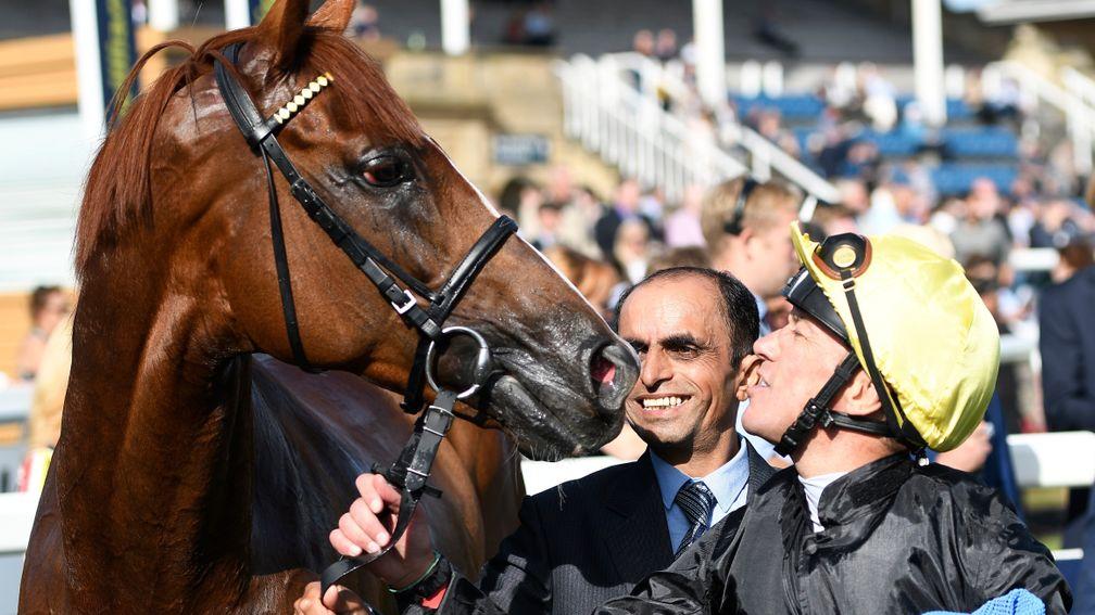 Stradivarius: receives a kiss from Frankie Dettori after his Doncaster victory