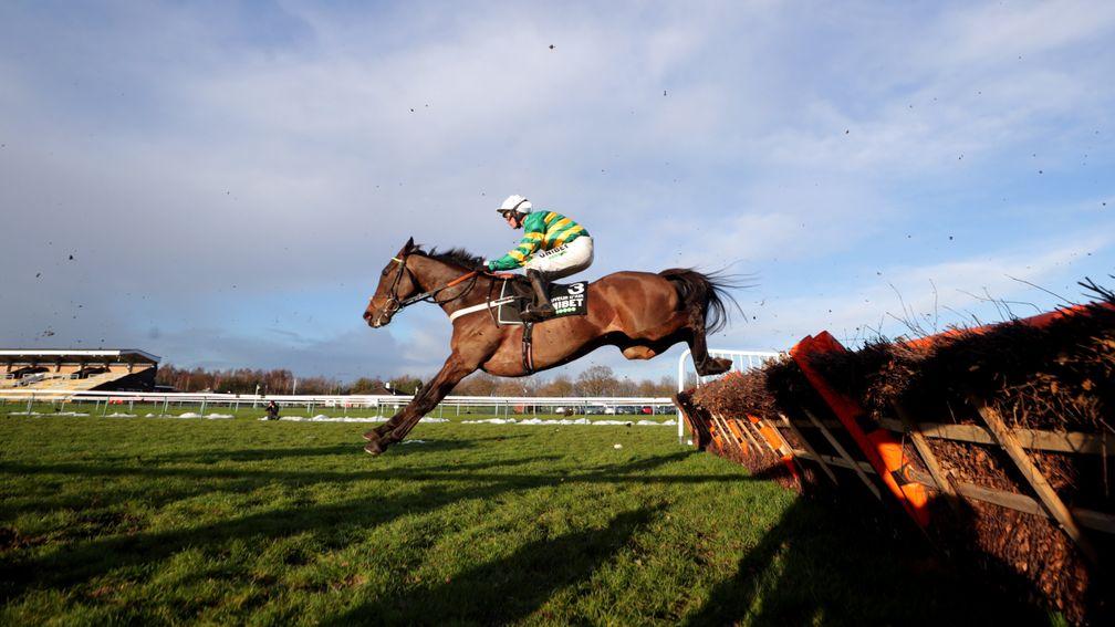 Buveur D'Air jumped and travelled well, but he was unable to make a successful return to action
