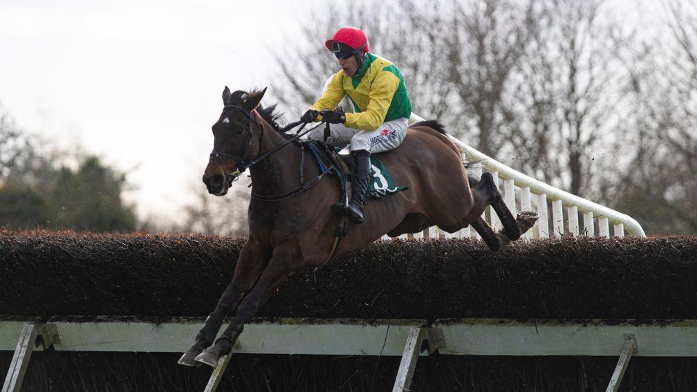 Sizing Pottsie and Robbie Power on their way to winning the Flyingbolt Novice Chase at Navan on Tuesday