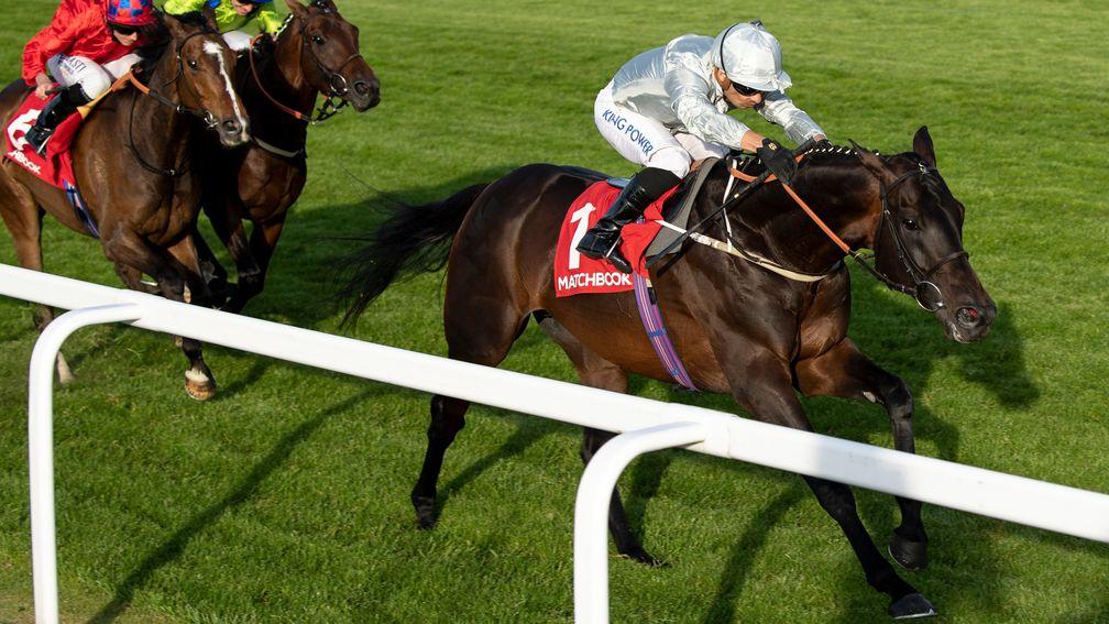 Dee Ex Bee wins last year's Henry II Stakes in its usual slot on May 23; this year the race has moved to July 5