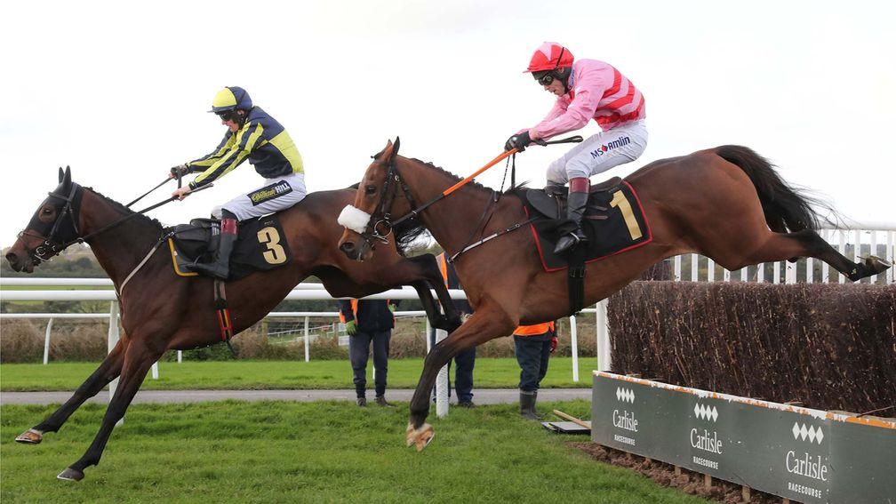 Brewin'upastorm closes in on Good Boy Bobby on his chase debut at Carlisle