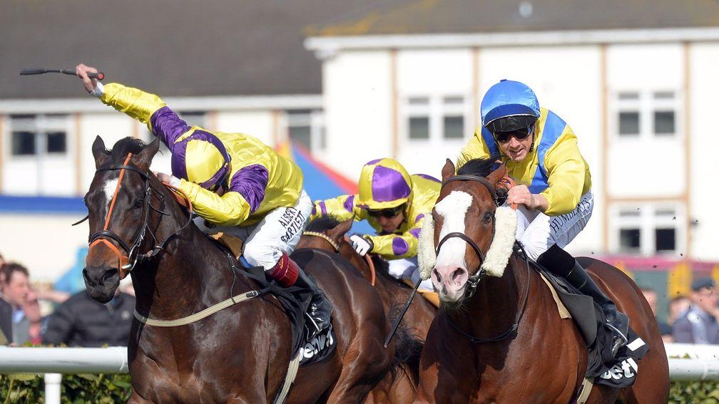 NAADIRR and Martin Harley (right) wins the 2015 Cammidge Trophy at Doncaster